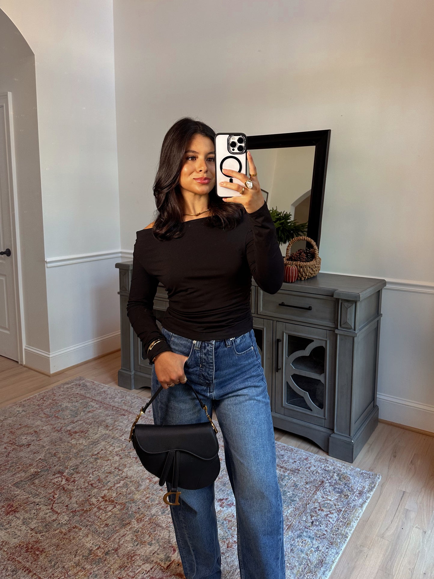 Chic Living Black Off-Shoulder Top