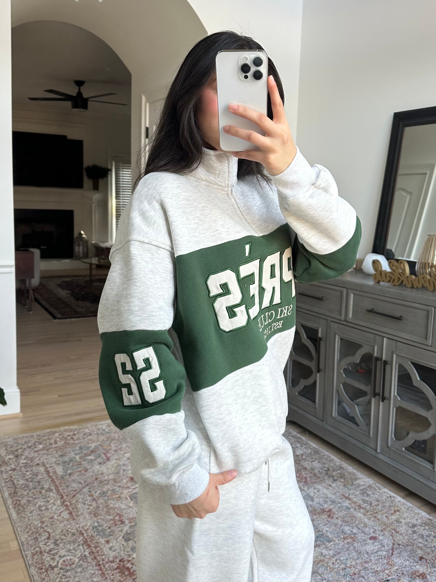 Heather Grey & Green Apres Sweatshirt