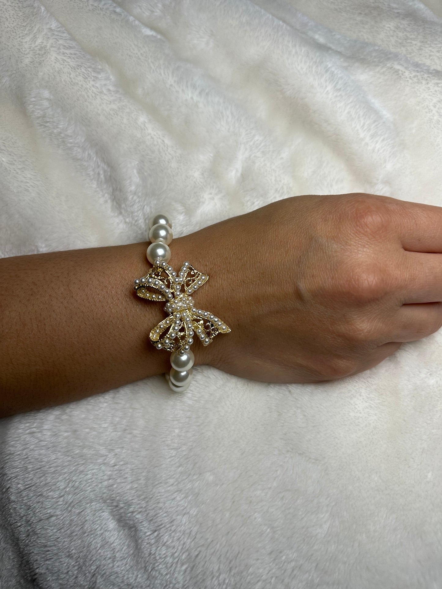 Beaded Bow Pearl Bracelet