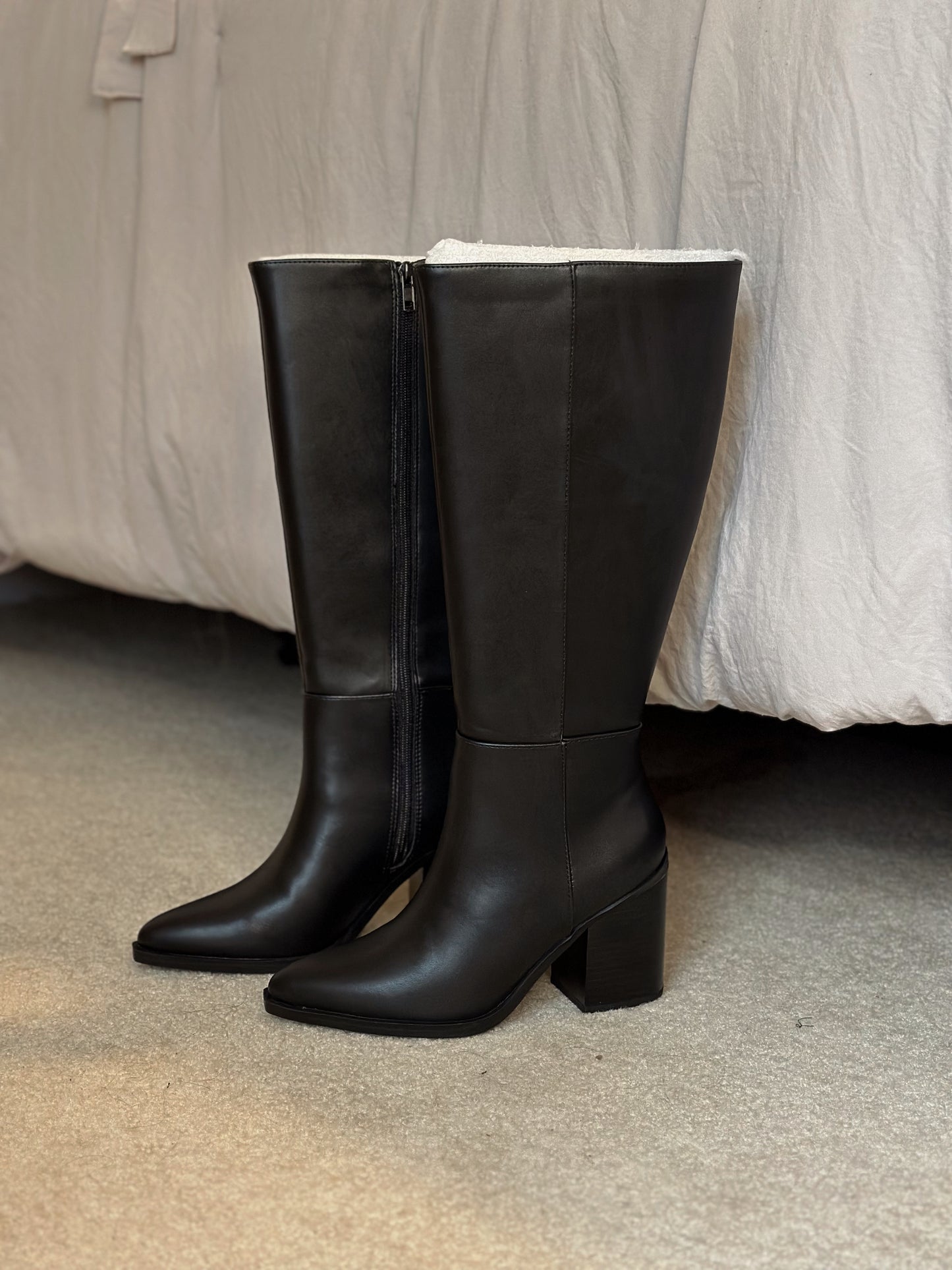 Black Pointed Toe Knee-High Boot