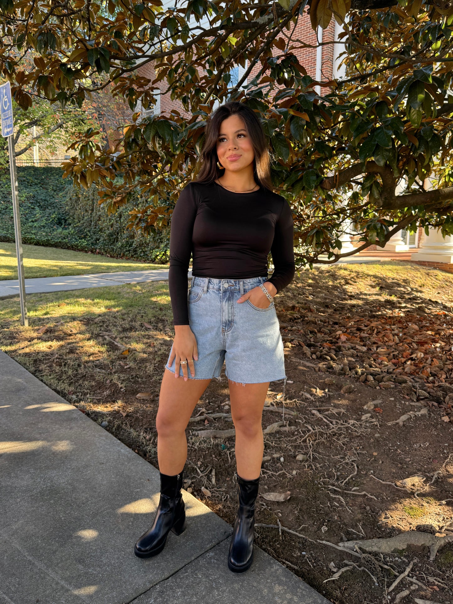 Denim Mom Short