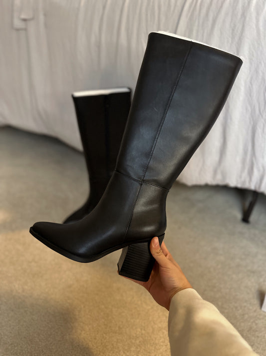 Black Pointed Toe Knee-High Boot