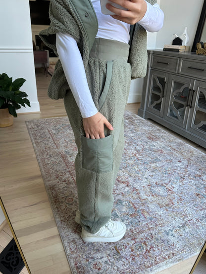 Sage Sherpa Cargo Jogger Pants