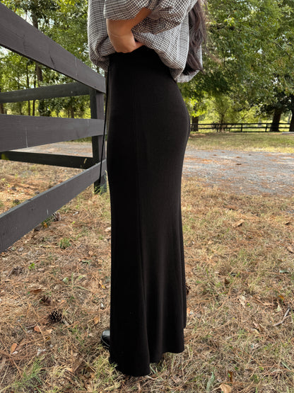 Black Knitted Maxi Skirt