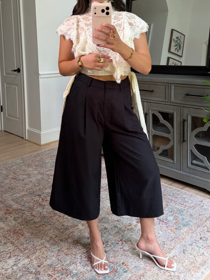 Hadley Charcoal Capri Trousers