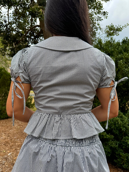 Black & White Striped Open-Front Bow Blouse