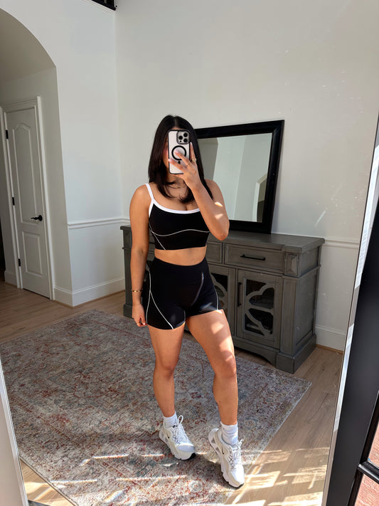 Black & White Contour Set