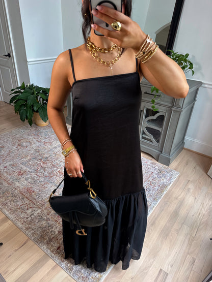 Statement Satin Chiffon Maxi Dress (Black)