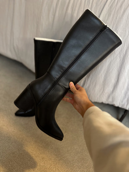 Black Pointed Toe Knee-High Boot