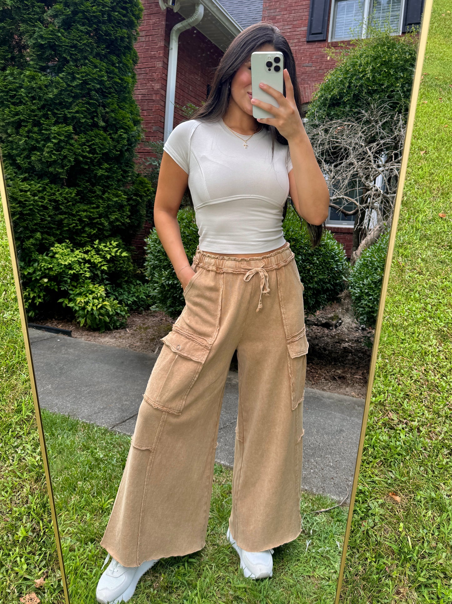 Light Taupe Cropped Fitted Tee