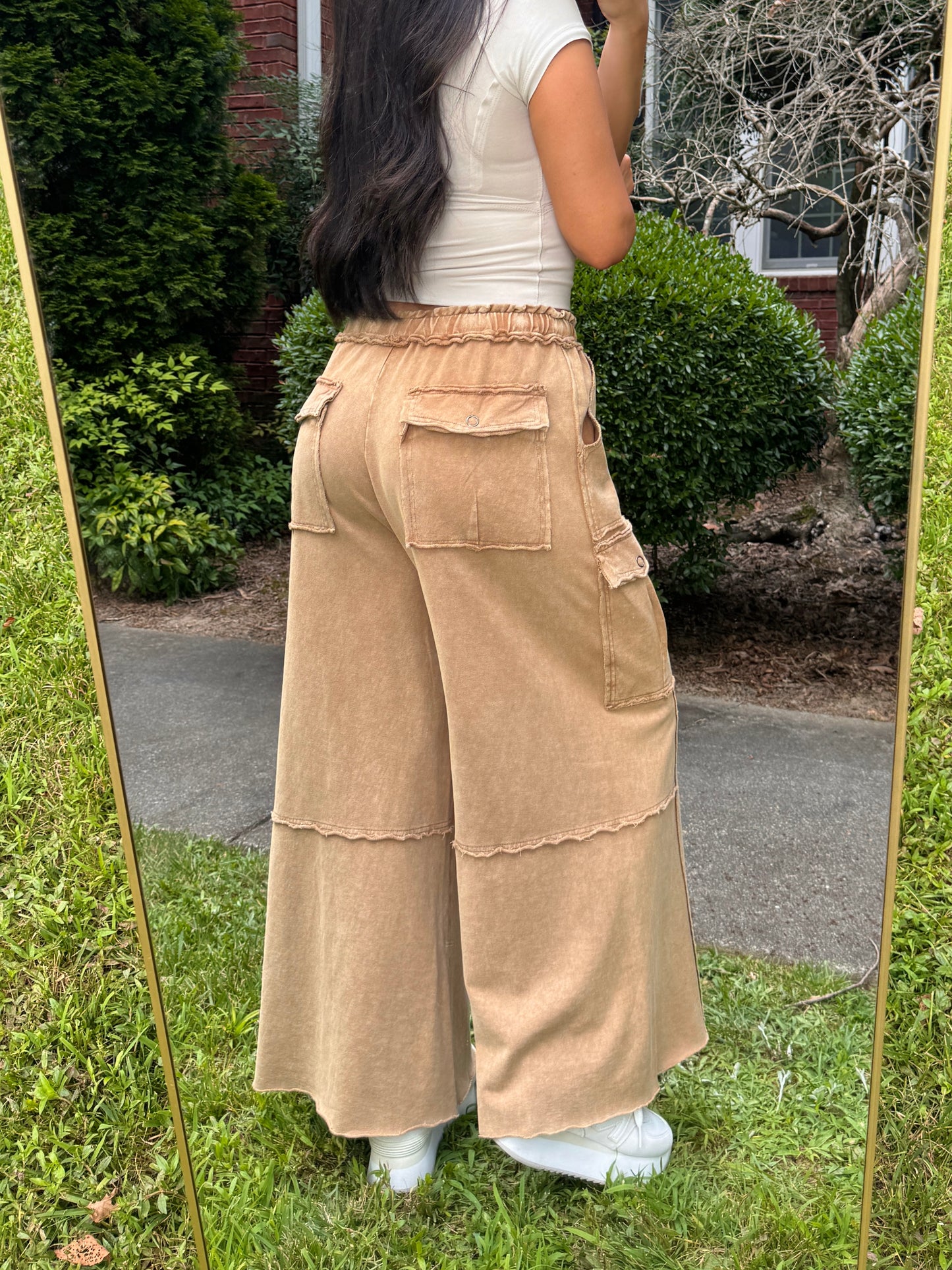 Latte Cargo Flowy Cropped Pants