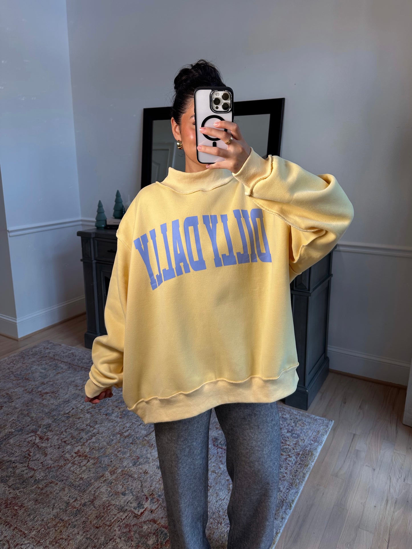 ‘Dilly Dally’ Butter & Blue Mockneck